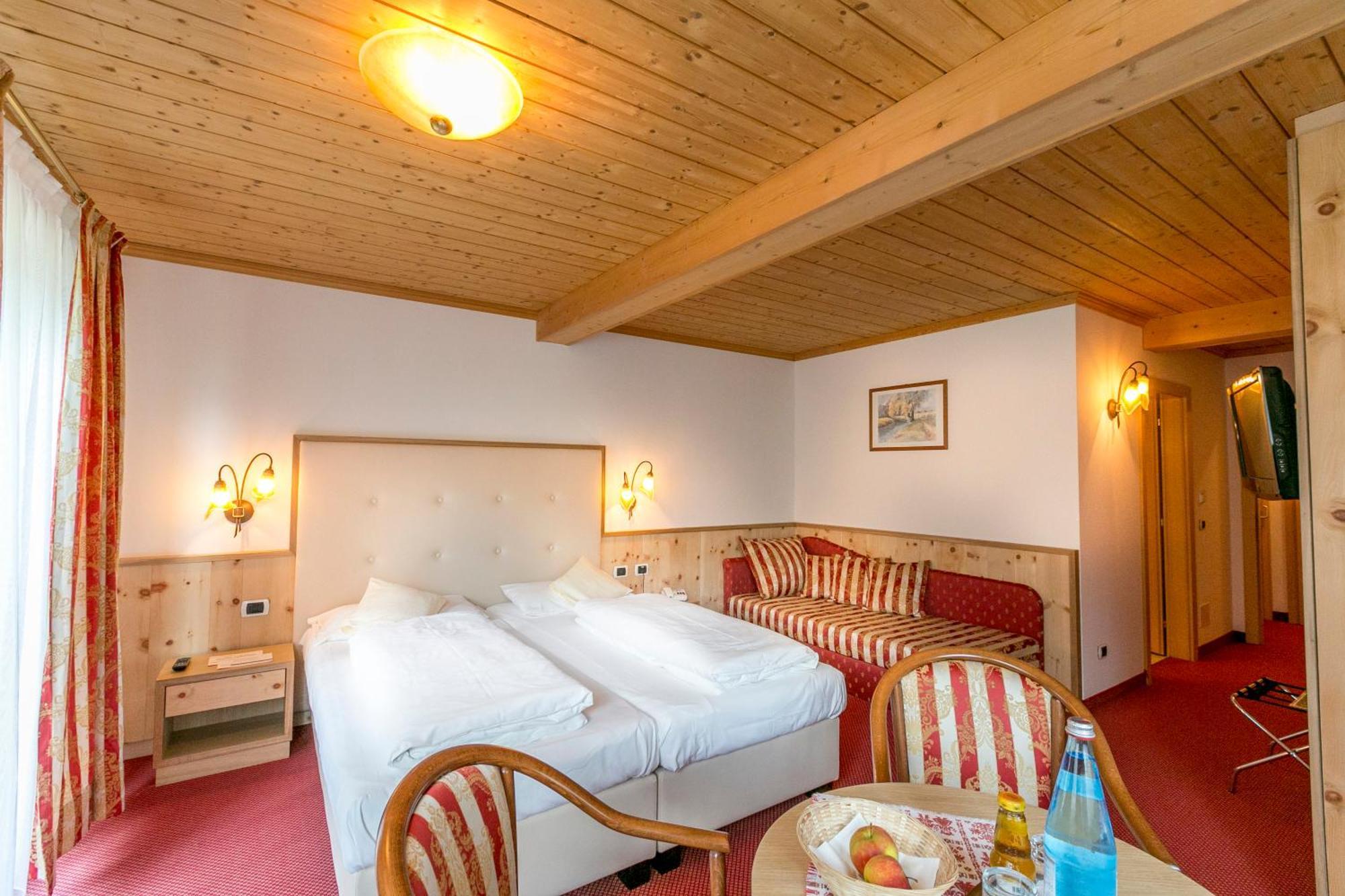 Diamant Spa Resort Santa Cristina Val Gardena Room photo