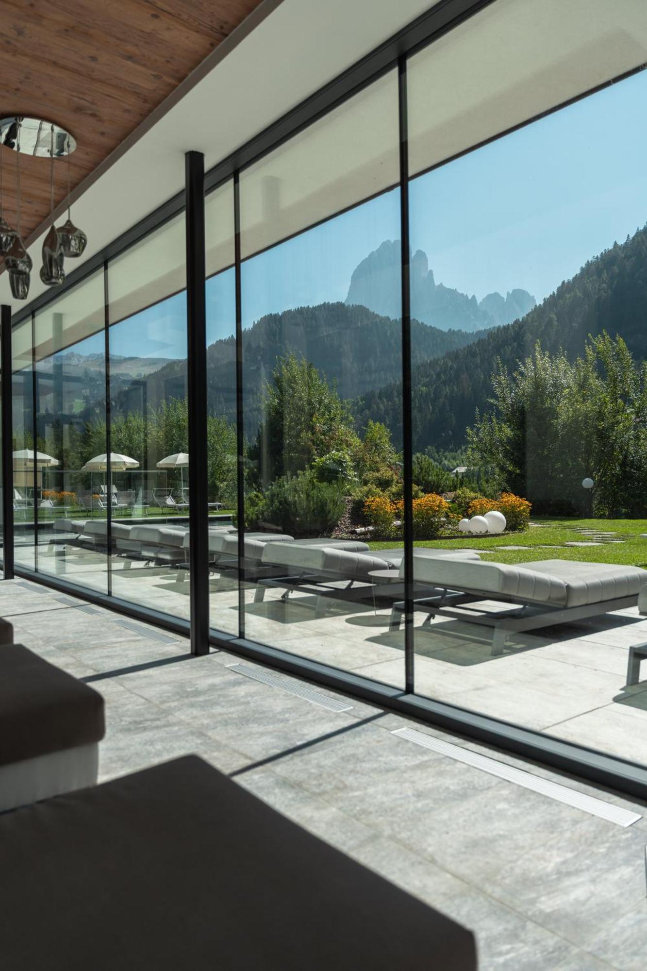 Diamant Spa Resort Santa Cristina Val Gardena Exterior photo