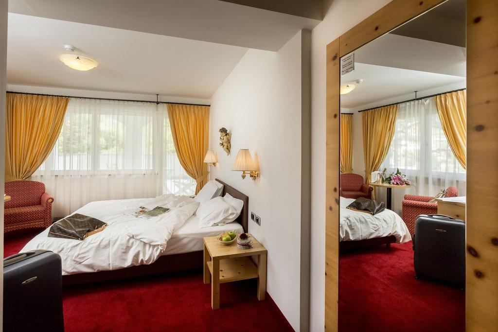 Diamant Spa Resort Santa Cristina Val Gardena Room photo